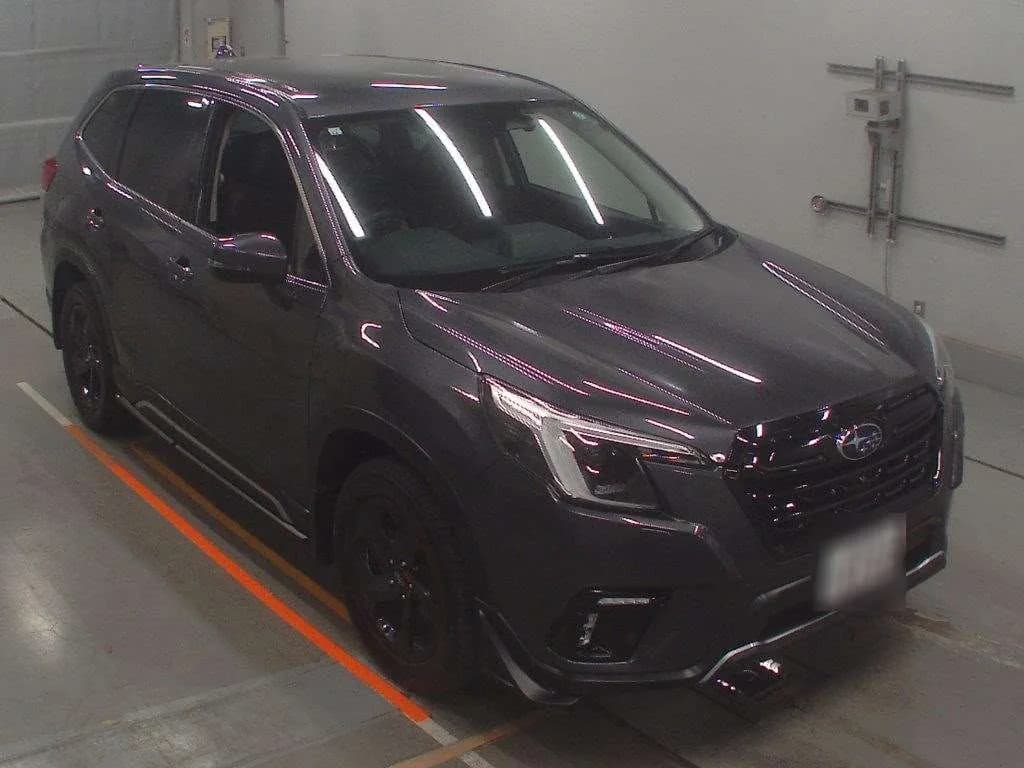 Vehicle photo 1 of 9
