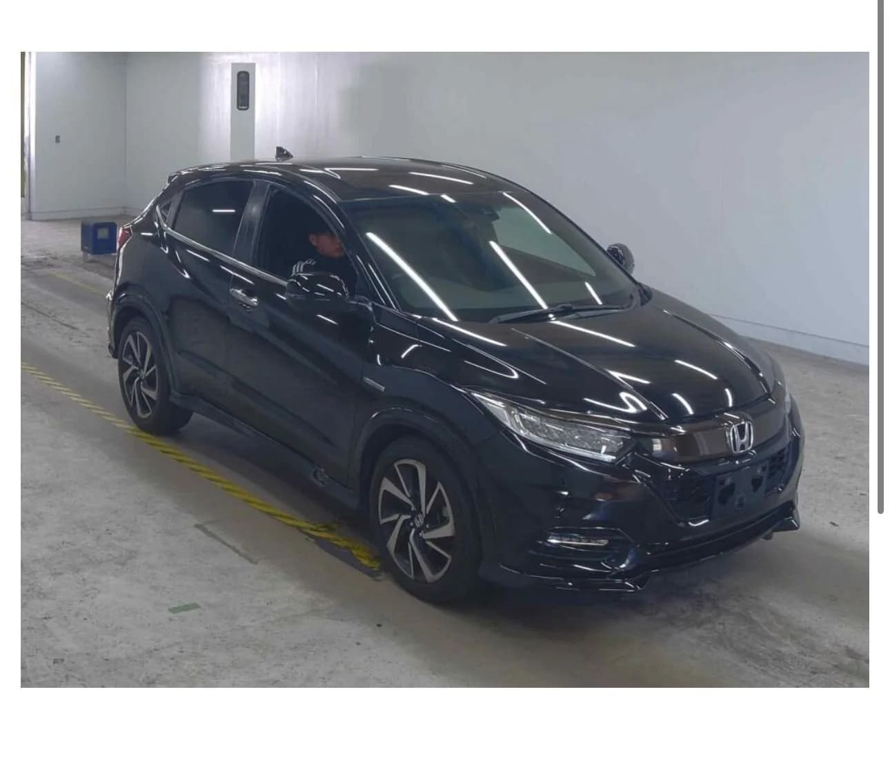 Vehicle photo 1 of 5