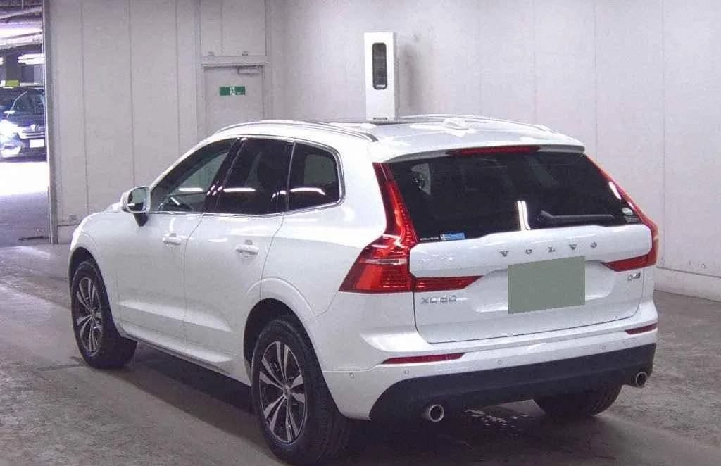 Vehicle photo 1 of 3